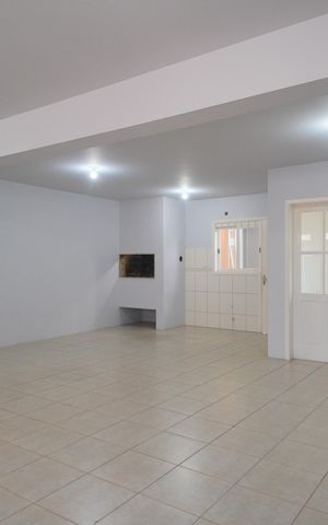 Casa para alugar com 166m², 2 quartos e 2 vagasSala