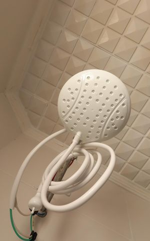 Apartamento à venda com 80m², 2 quartos e 2 vagasBanheiro - Chuveiro