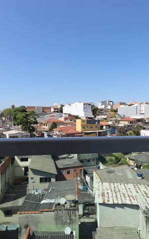 Apartamento à venda com 80m², 2 quartos e 2 vagasSacada do Quarto 2
