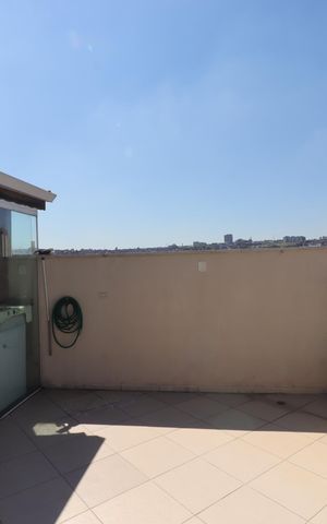 Apartamento à venda com 80m², 2 quartos e 2 vagasQuintal