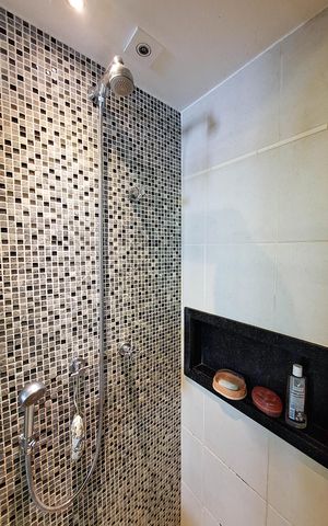 Apartamento à venda com 90m², 2 quartos e 1 vaga Apartamento à venda com 90m², 2 quartos e 1 vagaBanheiro Social