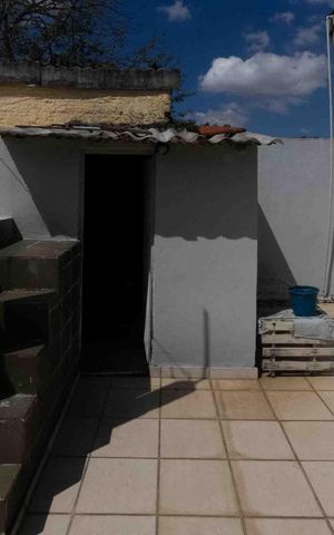 Casa à venda com 126m², 3 quartos e 2 vagas Casa à venda com 126m², 3 quartos e 2 vagasTerraço