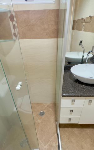 Apartamento para alugar com 77m², 3 quartos e 1 vaga Apartamento para alugar com 77m², 3 quartos e 1 vagaBanheiro 2