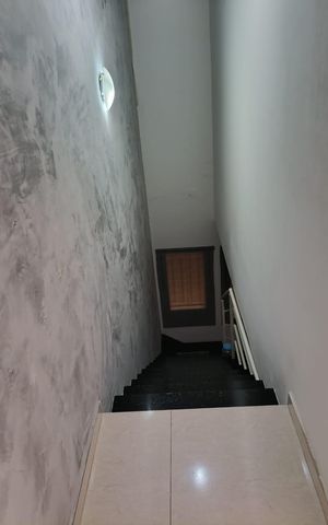 Casa para alugar com 240m², 3 quartos e 2 vagas Casa para alugar com 240m², 3 quartos e 2 vagasCorredor