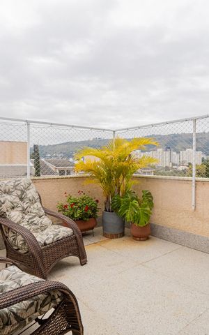 Casa de condomínio à venda com 214m², 3 quartos e 2 vagasÁrea externa
