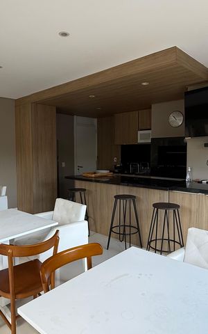Casa de condomínio à venda com 214m², 3 quartos e 2 vagasSala