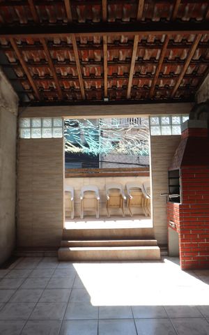 Casa para alugar com 163m², 2 quartos e 1 vagaVaranda