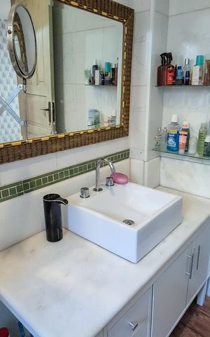 Casa à venda com 574m², 3 quartos e sem vaga Casa à venda com 574m², 3 quartos e sem vagaBanheiro 1
