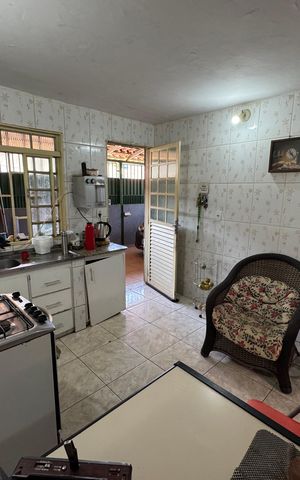 Casa à venda com 125m², 4 quartos e 2 vagas Casa à venda com 125m², 4 quartos e 2 vagasCozinha