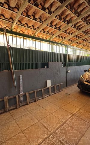 Casa à venda com 125m², 4 quartos e 2 vagas Casa à venda com 125m², 4 quartos e 2 vagasGaragem