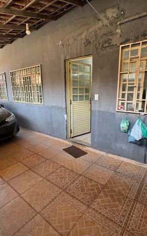 Casa à venda com 125m², 4 quartos e 2 vagas Casa à venda com 125m², 4 quartos e 2 vagasGaragem
