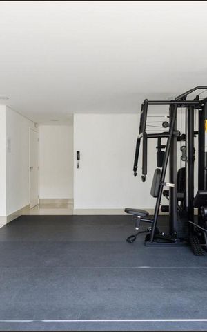 Apartamento para alugar com 70m², 2 quartos e 2 vagasÁrea comum - Academia