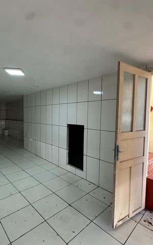 Casa à venda com 150m², 2 quartos e 2 vagas