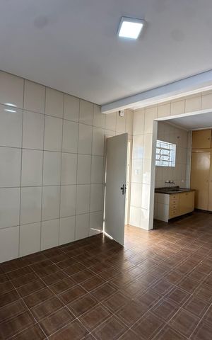 Casa à venda com 150m², 2 quartos e 2 vagas
