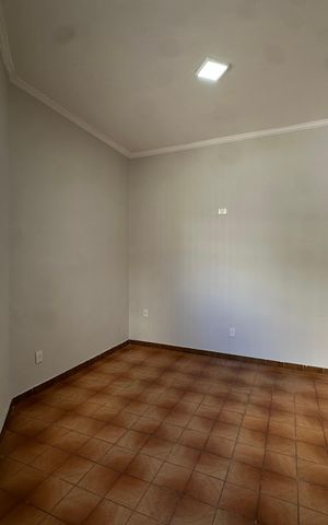 Casa à venda com 150m², 2 quartos e 2 vagas