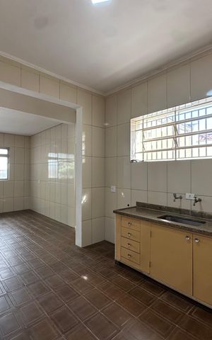 Casa à venda com 150m², 2 quartos e 2 vagas
