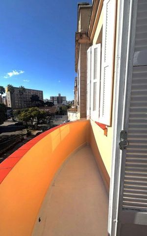 Apartamento à venda com 45m², 2 quartos e sem vaga Apartamento à venda com 45m², 2 quartos e sem vagaVaranda