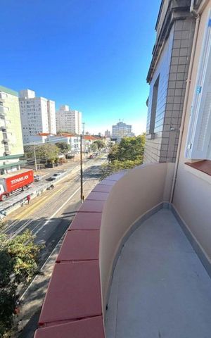 Apartamento à venda com 45m², 2 quartos e sem vaga Apartamento à venda com 45m², 2 quartos e sem vagaVaranda