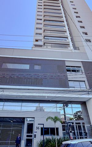 Apartamento para alugar com 74m², 2 quartos e 1 vagaFachada e portaria