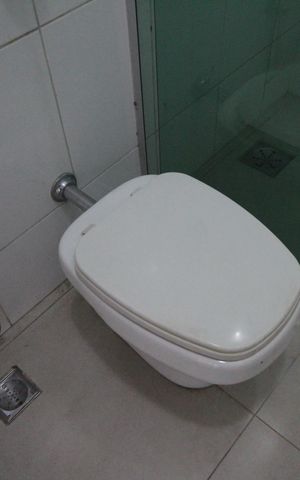 Casa para alugar com 264m², 3 quartos e 4 vagasBanheiro da Suite