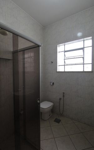 Casa para alugar com 264m², 3 quartos e 4 vagasBanheiro Social
