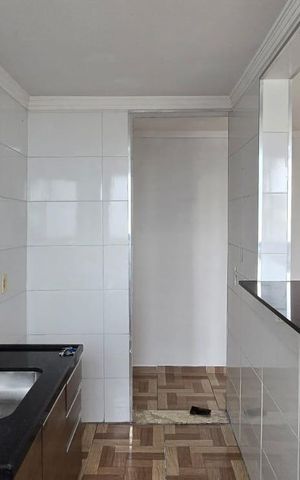 Apartamento para alugar com 50m², 2 quartos e 1 vaga Apartamento para alugar com 50m², 2 quartos e 1 vagaCozinha e Área de Serviço