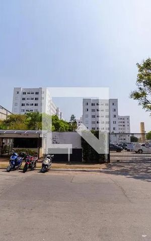 Apartamento à venda com 47m², 2 quartos e 1 vaga Apartamento à venda com 47m², 2 quartos e 1 vagaFachada