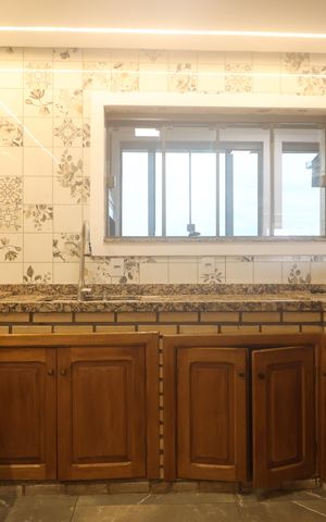 Apartamento para alugar com 245m², 3 quartos e 1 vagaCozinha - Armários