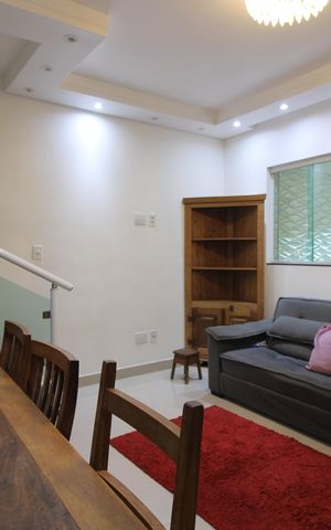 Casa à venda com 220m², 3 quartos e 3 vagasSala