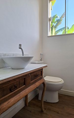 Casa para alugar com 100m², 3 quartos e 2 vagas Casa para alugar com 100m², 3 quartos e 2 vagasLavabo