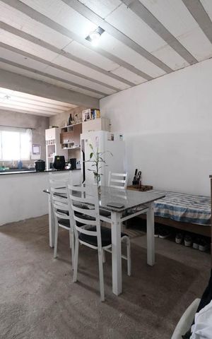 Casa à venda com 206m², 3 quartos e 2 vagasCozinha e Área de Serviço