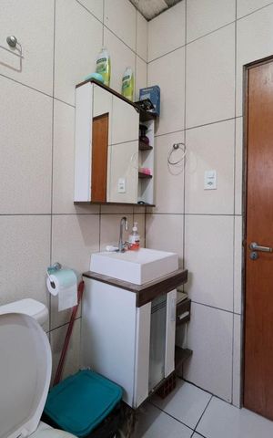 Casa à venda com 206m², 3 quartos e 2 vagasBanheiro