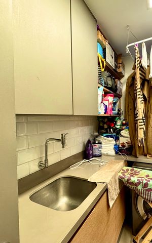 Apartamento à venda com 90m², 3 quartos e 2 vagas Apartamento à venda com 90m², 3 quartos e 2 vagasÁrea de serviço
