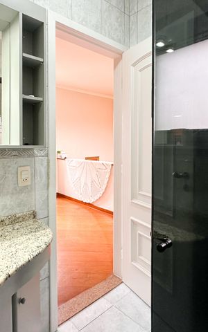 Casa para alugar com 247m², 3 quartos e 2 vagas Casa para alugar com 247m², 3 quartos e 2 vagasBanheiro Social