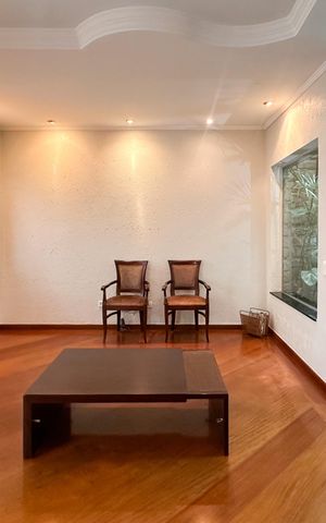 Casa para alugar com 247m², 3 quartos e 2 vagas Casa para alugar com 247m², 3 quartos e 2 vagasSala