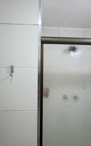 Apartamento à venda com 74m², 2 quartos e 1 vaga Apartamento à venda com 74m², 2 quartos e 1 vagaBanheiro Social