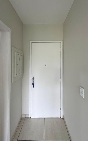 Apartamento à venda com 74m², 2 quartos e 1 vaga Apartamento à venda com 74m², 2 quartos e 1 vagaEntrada