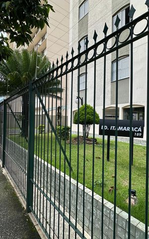 Apartamento para alugar com 100m², 2 quartos e 1 vaga Apartamento para alugar com 100m², 2 quartos e 1 vagaFachada