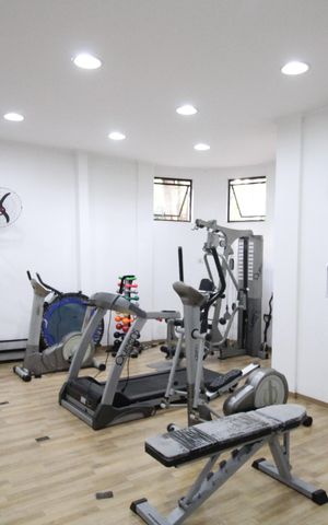 Apartamento à venda com 242m², 3 quartos e 4 vagasÁrea comum - Academia