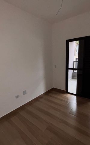 Casa à venda com 174m², 3 quartos e 4 vagas Casa à venda com 174m², 3 quartos e 4 vagasQuarto 2