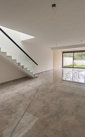 Casa à venda com 174m², 3 quartos e 4 vagas Casa à venda com 174m², 3 quartos e 4 vagasSala/Cozinha