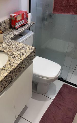 Casa de condomínio à venda com 44m², 2 quartos e 1 vaga Casa de condomínio à venda com 44m², 2 quartos e 1 vagaBanheiro