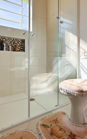 Casa à venda com 130m², 3 quartos e 3 vagasBanheiro Social