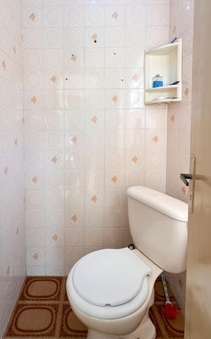 Casa à venda com 130m², 3 quartos e 3 vagasBanheiro de serviço