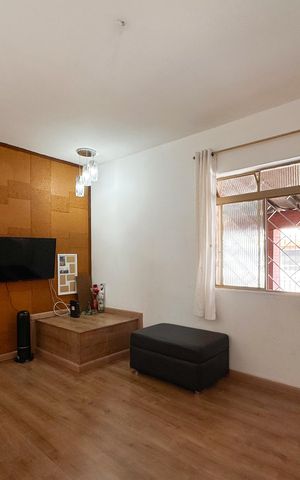Casa à venda com 130m², 3 quartos e 3 vagasSala