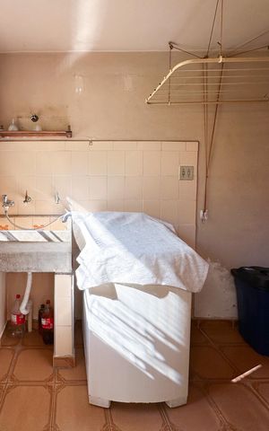 Casa à venda com 130m², 3 quartos e 3 vagasÁrea de Serviço
