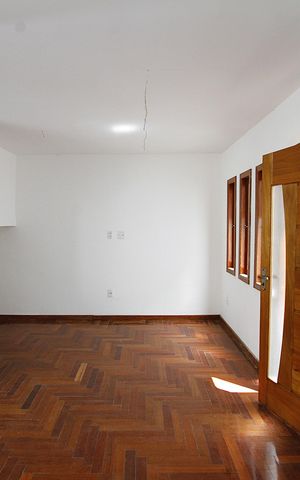 Casa de condomínio à venda com 126m², 2 quartos e 1 vagaSala
