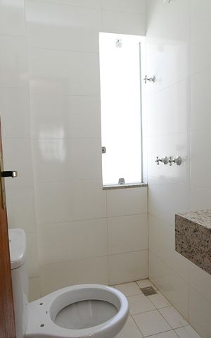 Casa de condomínio à venda com 126m², 2 quartos e 1 vagaBanheiro da Suíte