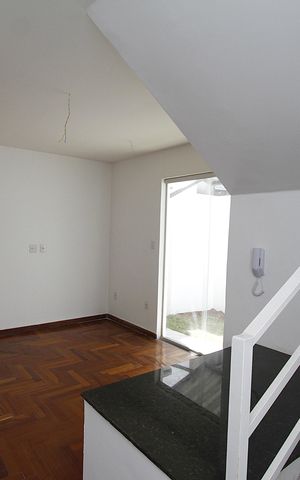 Casa de condomínio à venda com 157m², 2 quartos e 1 vagaSala