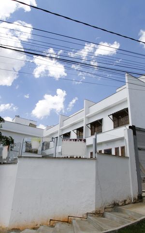 Casa de condomínio à venda com 157m², 2 quartos e 1 vagaFachada
